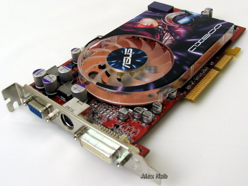 ASUS AX 800PRO - точная копия референс-дизайна ATI Radeon X800Pro